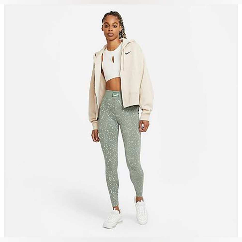 NIKE Women's Sportswear Radical High-Rise Leggings